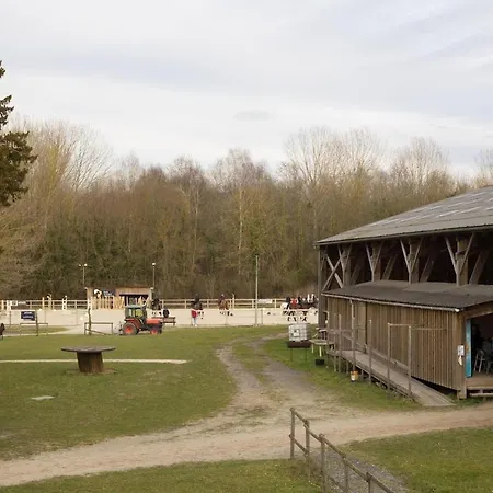 Dans Centre Equestre Ambleny